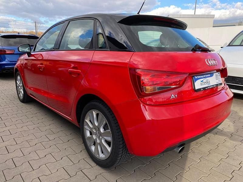 Gebraucht Audi A1 Sportback Ambition 90 PS (66 kW) 2013 Rot Kleinwagen