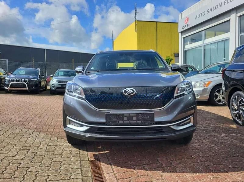 Neu Seres 3 119 kW (163 PS) 2025 Grau SUV