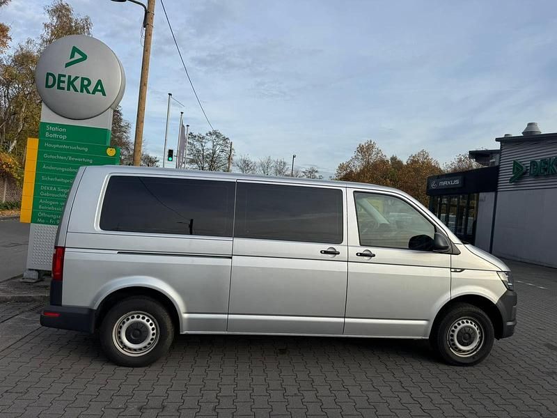 Gebraucht VW Transporter 150 PS (110 kW) 2019 Silber Van