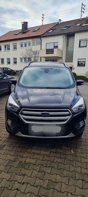 Schwarz Gebraucht 2016 Ford Kuga Titanium SUV | 12.500 € (Superpreis) - Bild 1/4
