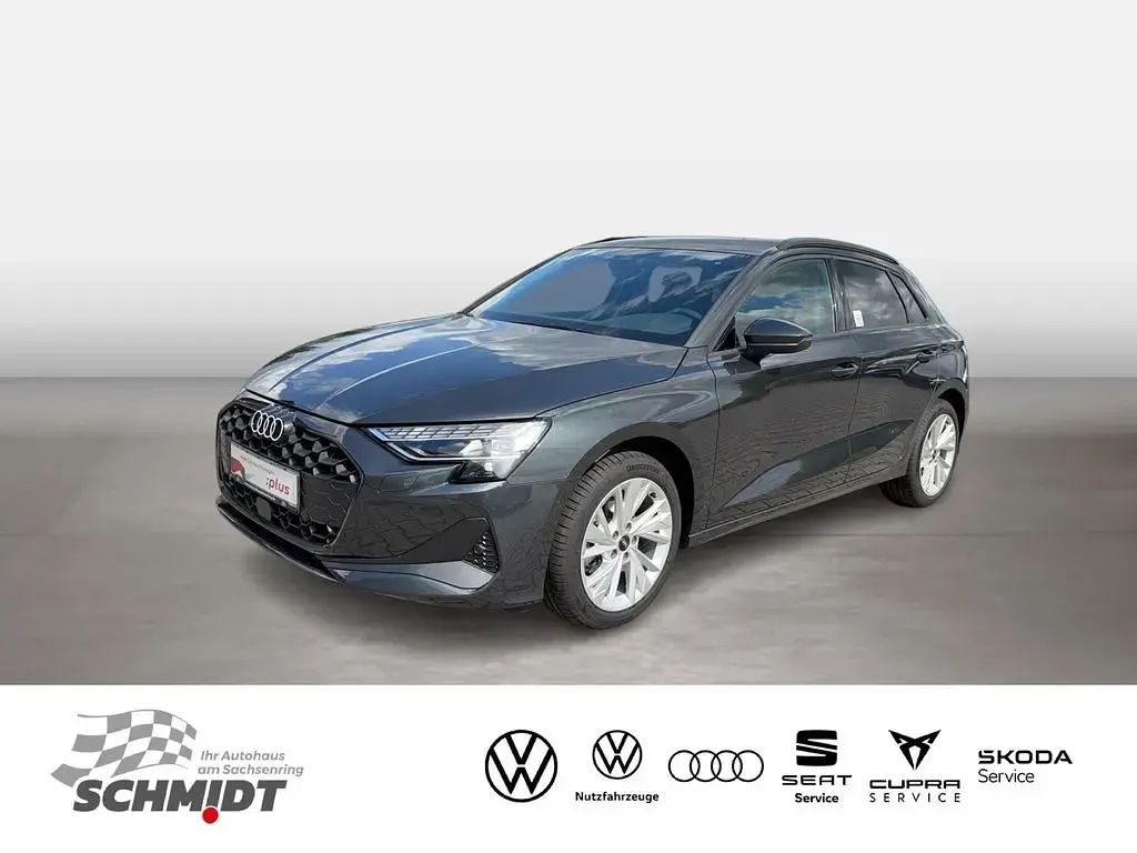 Gebraucht Audi A3 Ambiente 116 PS (85 kW) 2025 Grau Limousine
