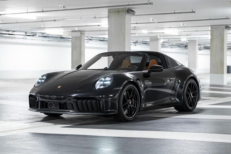 Schwarz Neu 2025 Porsche 911 Cabrio | 231.890 € (Guter Preis) - Bild 1/4