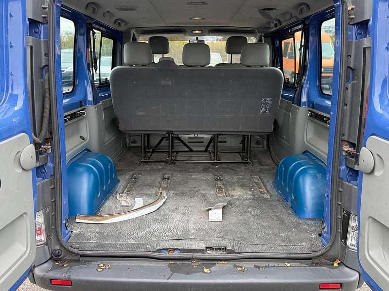 Gebraucht Opel Vivaro 120 PS (88 kW) 2003 Blau Van / Kleinbus