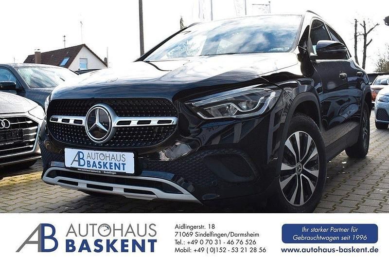 Schwarz Gebraucht 2021 Mercedes GLA250 SUV | 31.890 € (Guter Preis) - Bild 1/4