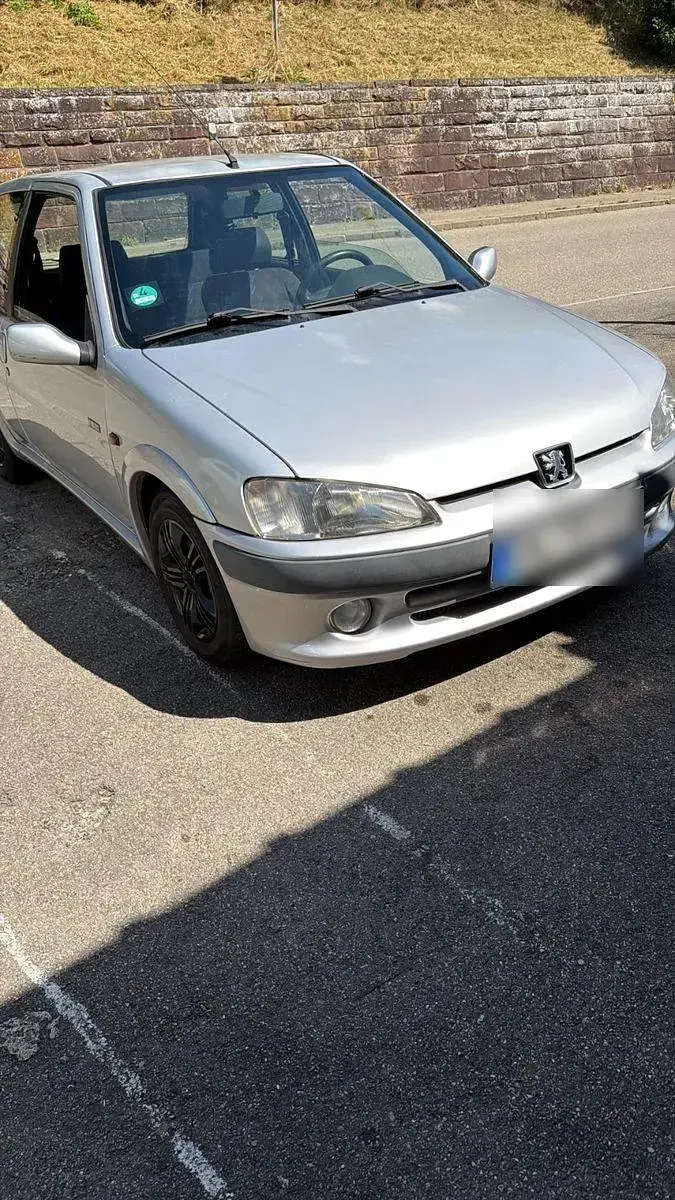Gebraucht Peugeot 106 Sport 75 PS (55 kW) 1998 Silber Kleinwagen