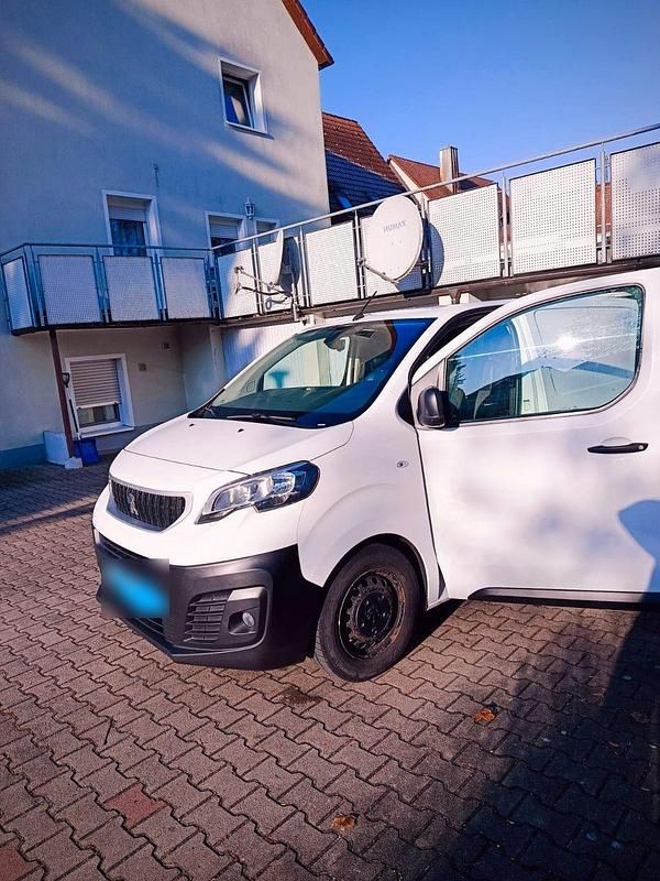Gebraucht Peugeot Expert 116 PS (85 kW) 2018 Weiß Van