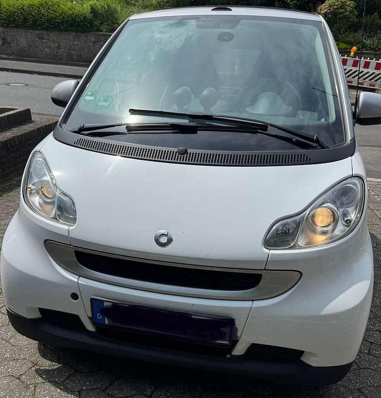 Weiß Gebraucht 2009 Smart ForTwo Cabrio Cabrio | 5.800 € (Fairer Preis) - Bild 1/4