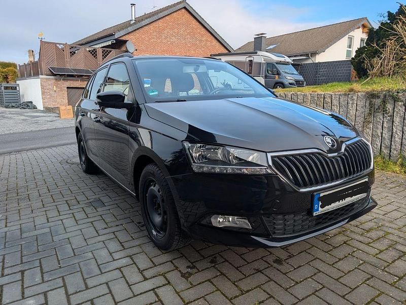Gebraucht Skoda Fabia Cool Plus 95 PS (69 kW) 2020 Schwarz Kombi