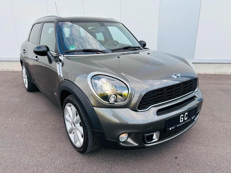 Grau Gebraucht 2012 Mini Cooper S Countryman SUV | 9.490 € - Bild 1/4