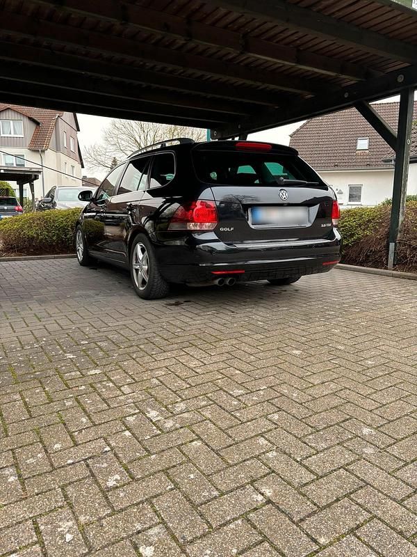 Gebraucht VW Golf VI 140 PS (102 kW) 2010 Schwarz Kleinwagen
