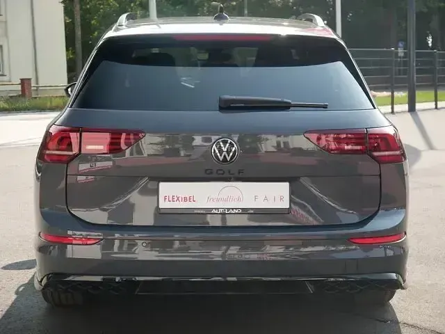 Neu VW Golf VIII R-line 150 PS (110 kW) 2026 Schwarz Kombi