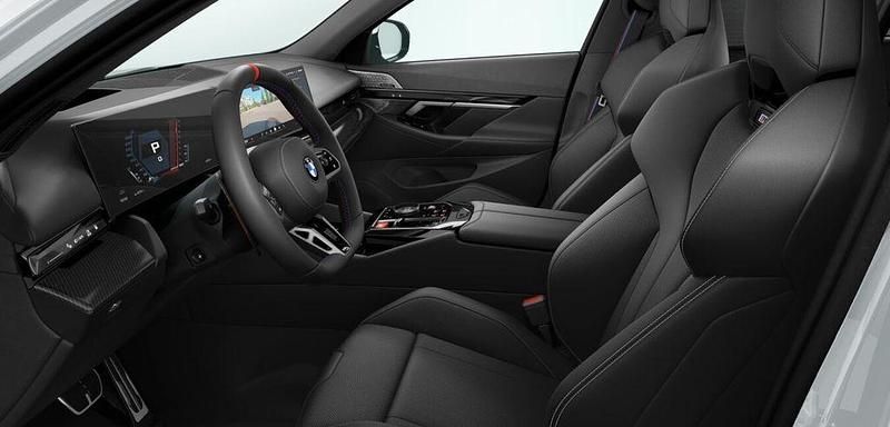 Nouvelle BMW M5 Performance 727 ch (534 kW) 2026 Gris Break