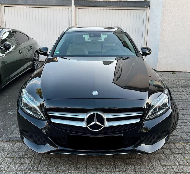 Schwarz Gebraucht 2015 Mercedes C220 Avantgarde Kombi | 14.600 € (Guter Preis) - Bild 1/4