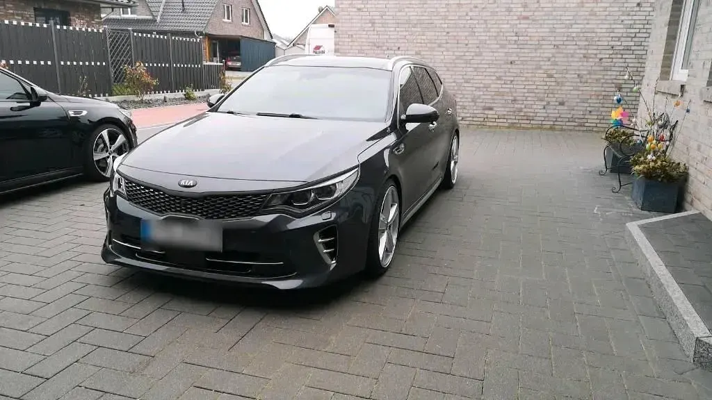 Gebraucht Kia Optima GT-Line 141 PS (103 kW) 2017 Grau Kombi