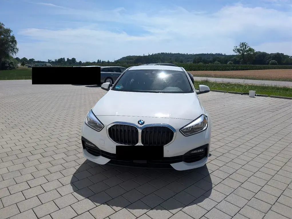 Gebraucht BMW 118 Advantage 140 PS (102 kW) 2020 Weiß Limousine