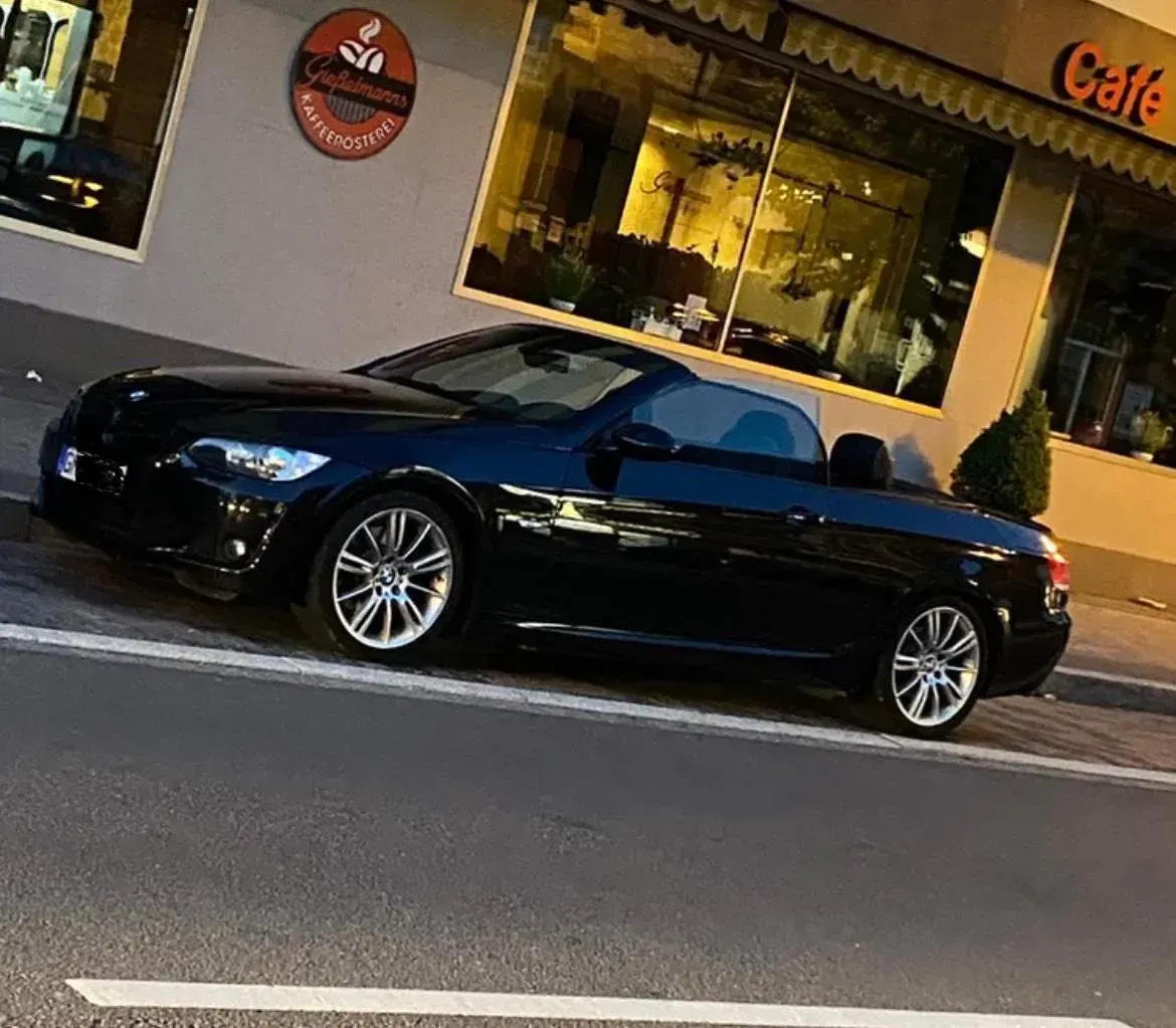 Gebraucht BMW 325 Cabriolet M Sport 218 PS (160 kW) 2009 Schwarz Cabrio