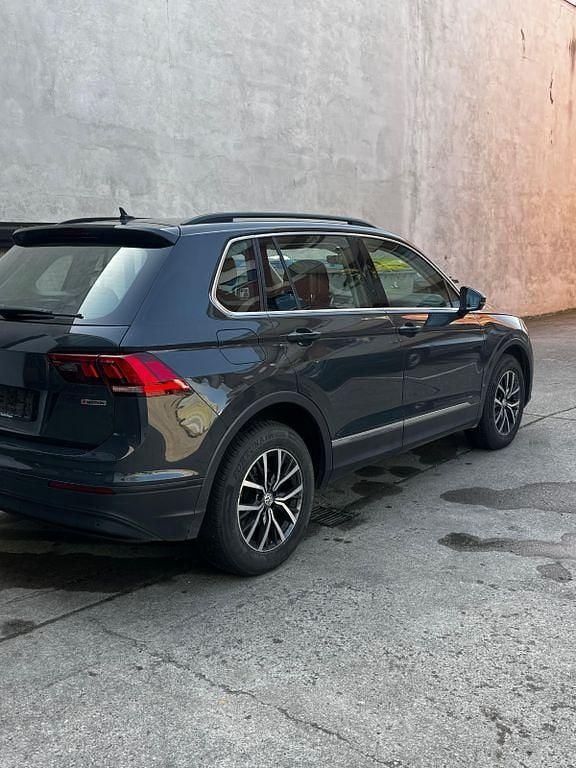 Gebraucht VW Tiguan 190 PS (139 kW) 2019 Grau SUV