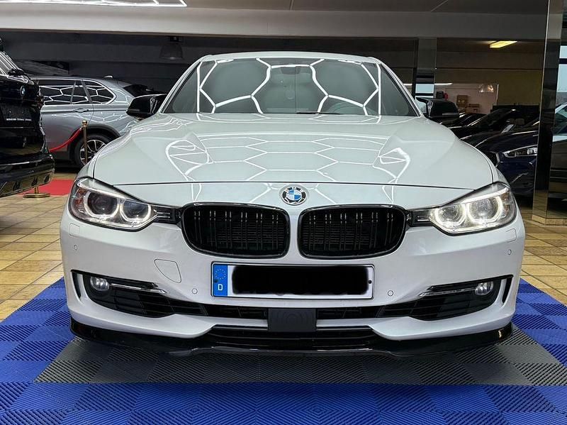 Gebraucht BMW 330 Luxury Line 286 PS (210 kW) 2013 Weiß Kombi