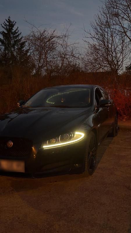 Gebraucht Jaguar XF 200 PS (147 kW) 2014 Schwarz Limousine