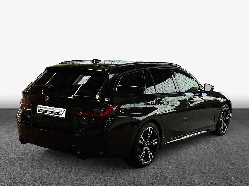 Gebraucht BMW 320 Performance 184 PS (135 kW) 2024 Schwarz Kombi