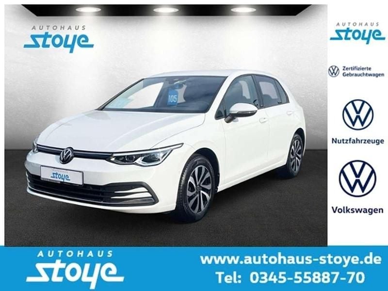 Pure white Gebraucht 2022 VW Golf VIII Active Limousine | 23.989 € (Fairer Preis) - Bild 1/4