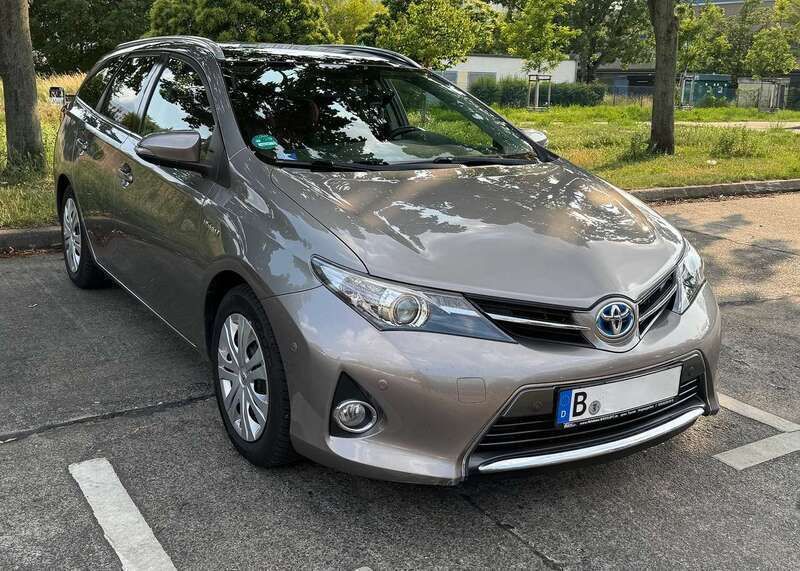 Bronze Gebraucht 2014 Toyota Auris Hybrid Kombi | 11.499 € (Fairer Preis) - Bild 1/4