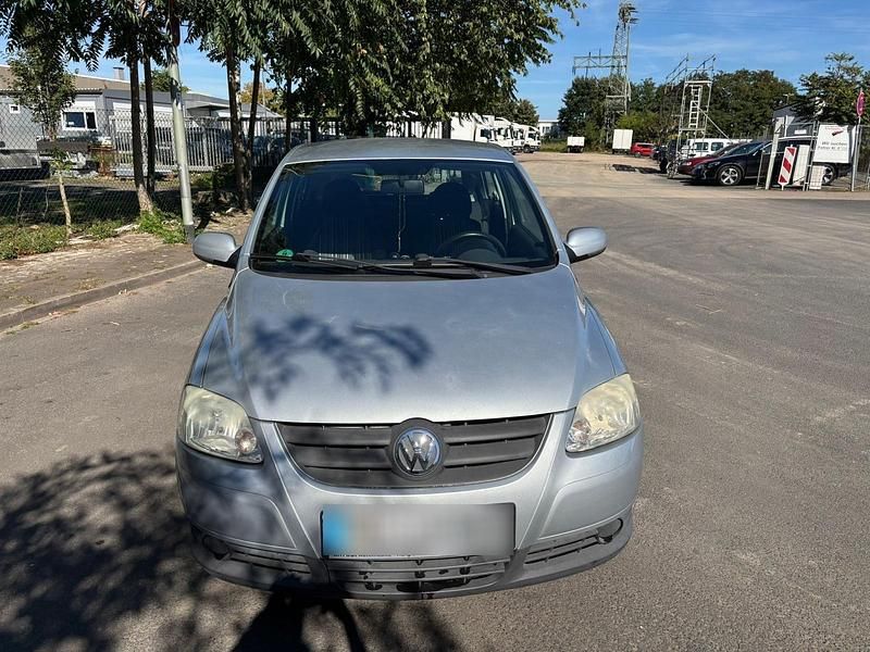Gebraucht VW Fox 54 PS (39 kW) 2006 Silber Kleinwagen