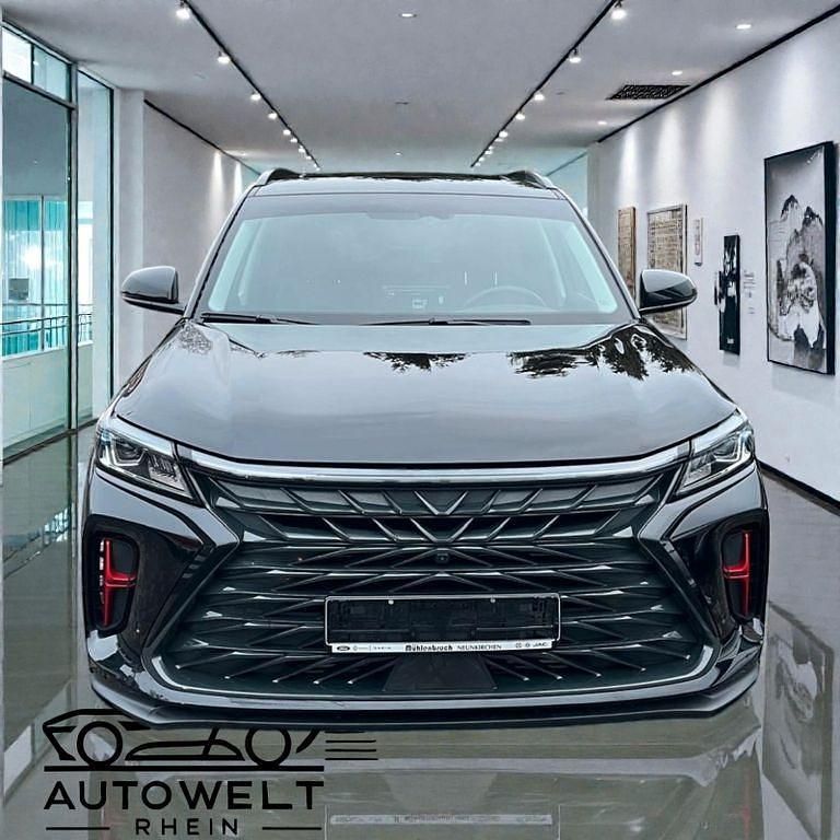 Gebraucht DFSK Fengon 177 PS (130 kW) 2024 Schwarz SUV