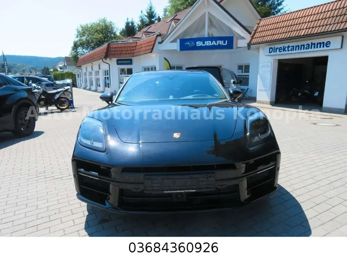 Gebraucht Porsche Panamera 4 305 PS (224 kW) 2024 Tiefschwarz Kleinwagen