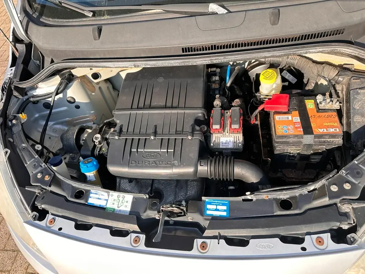 Gebraucht Ford Ka 90 PS (66 kW) 2009 Silber Kleinwagen
