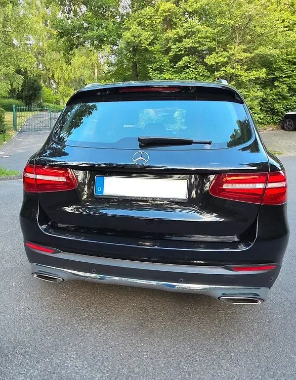 Gebraucht Mercedes GLC300 AMG 245 PS (180 kW) 2019 Schwarz SUV