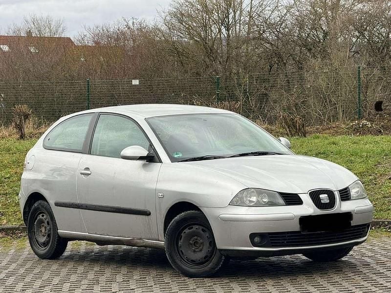 Grau Gebraucht 2004 Seat Ibiza Kleinwagen | 1.000 € (Guter Preis) - Bild 1/4