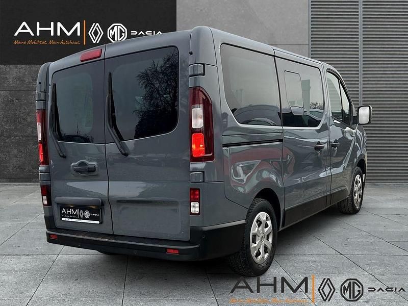 Gebraucht Renault Trafic 150 PS (110 kW) 2022 Grau Van / Kleinbus