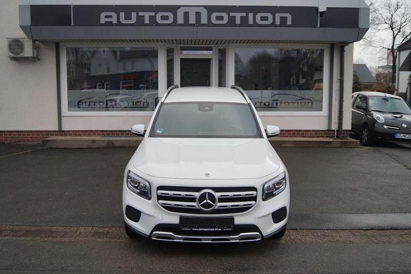 Gebraucht Mercedes GLB200 163 PS (119 kW) 2023 Weiß SUV