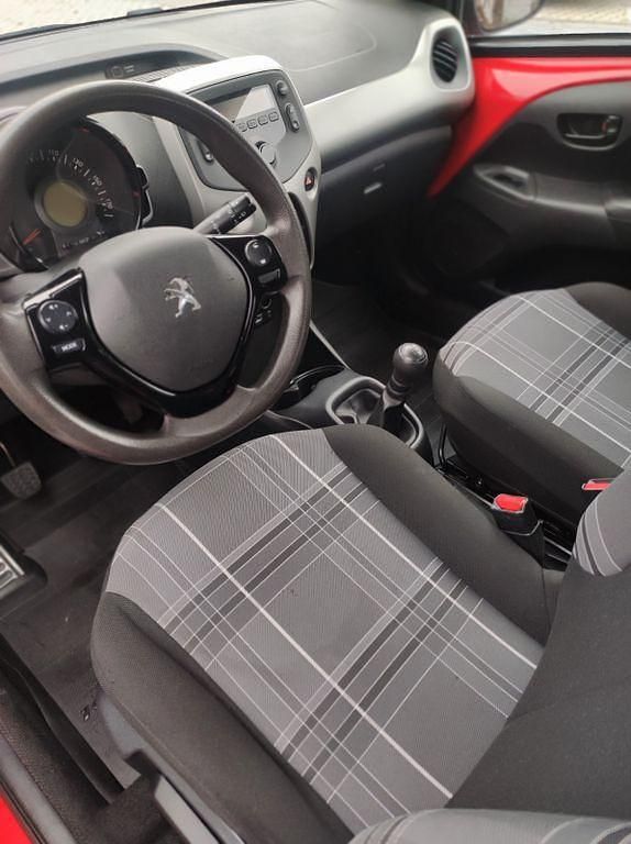 Gebraucht Peugeot 108 Active 69 PS (50 kW) 2017 Rot Kleinwagen