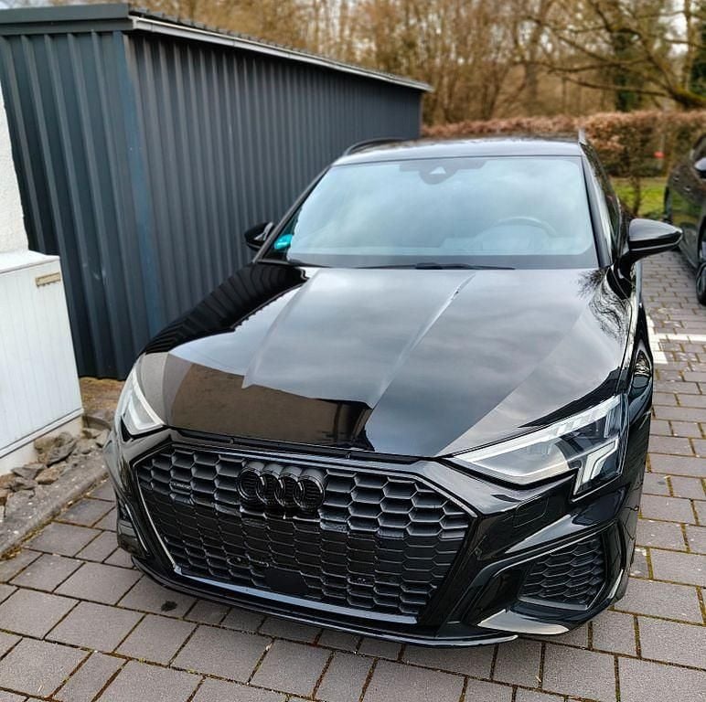 Gebraucht Audi A3 S-Line 190 PS (139 kW) 2023 Schwarz Limousine