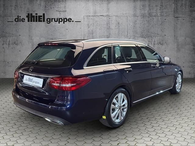 Gebraucht Mercedes C300 Avantgarde 258 PS (189 kW) 2020 Blau Kombi