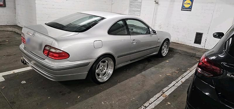 Silber Gebraucht 1997 Mercedes 320 Coupé | 6.000 € - Bild 1/4
