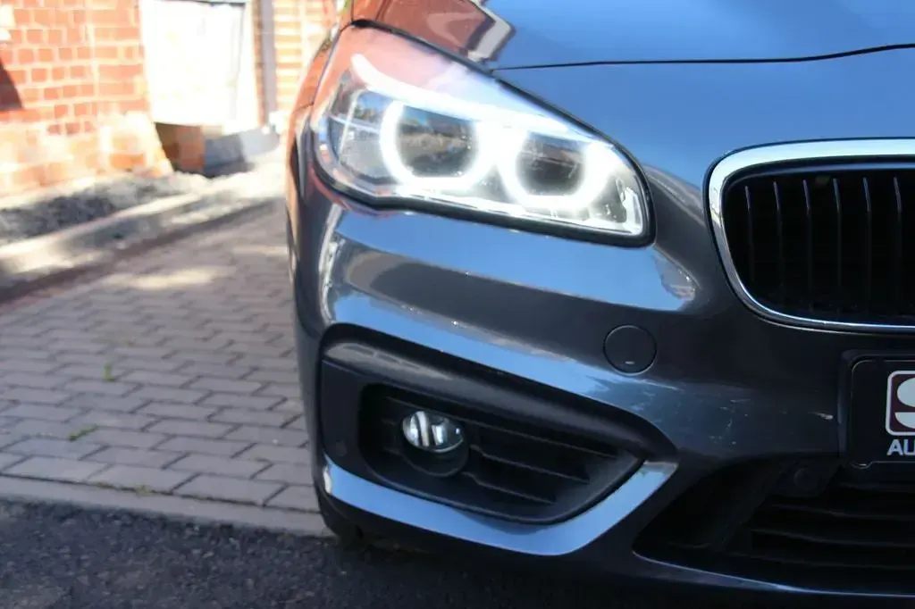 Gebraucht BMW 220 Basis 190 PS (139 kW) 2015 Grau Kombi