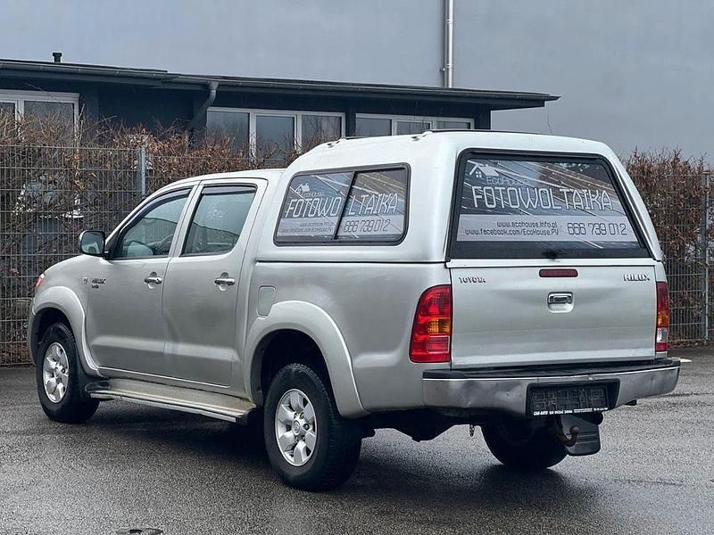 Gebraucht Toyota HiLux 102 PS (75 kW) 2007 Gold Abholung