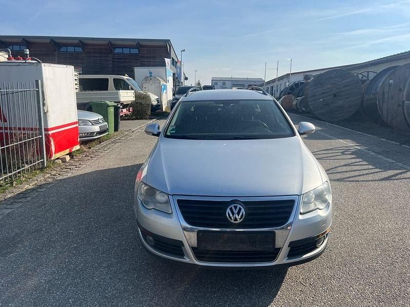 Gebraucht VW Passat Trendline 105 PS (77 kW) 2010 Silber Kombi