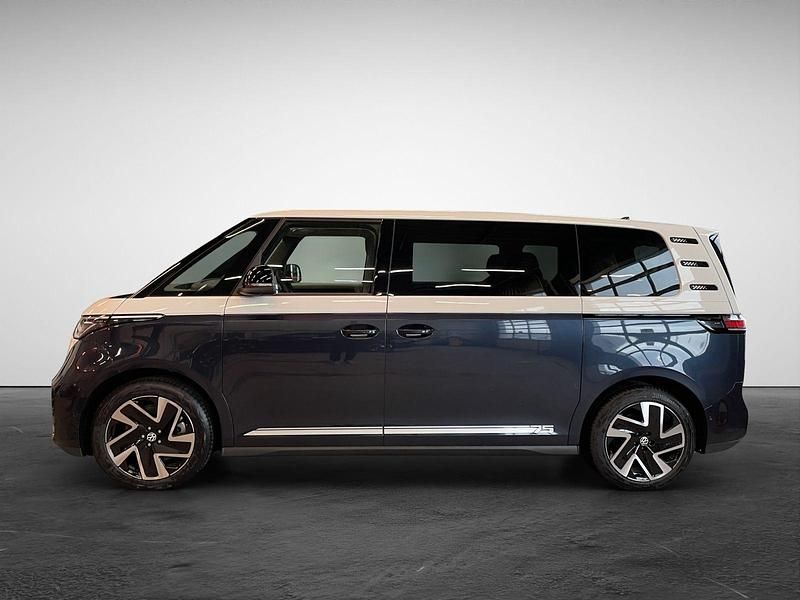 Neu VW ID. Buzz Pro 210 kW (286 PS) 2026 Blau (candyweiß/ starlight blue met) Van / Kleinbus