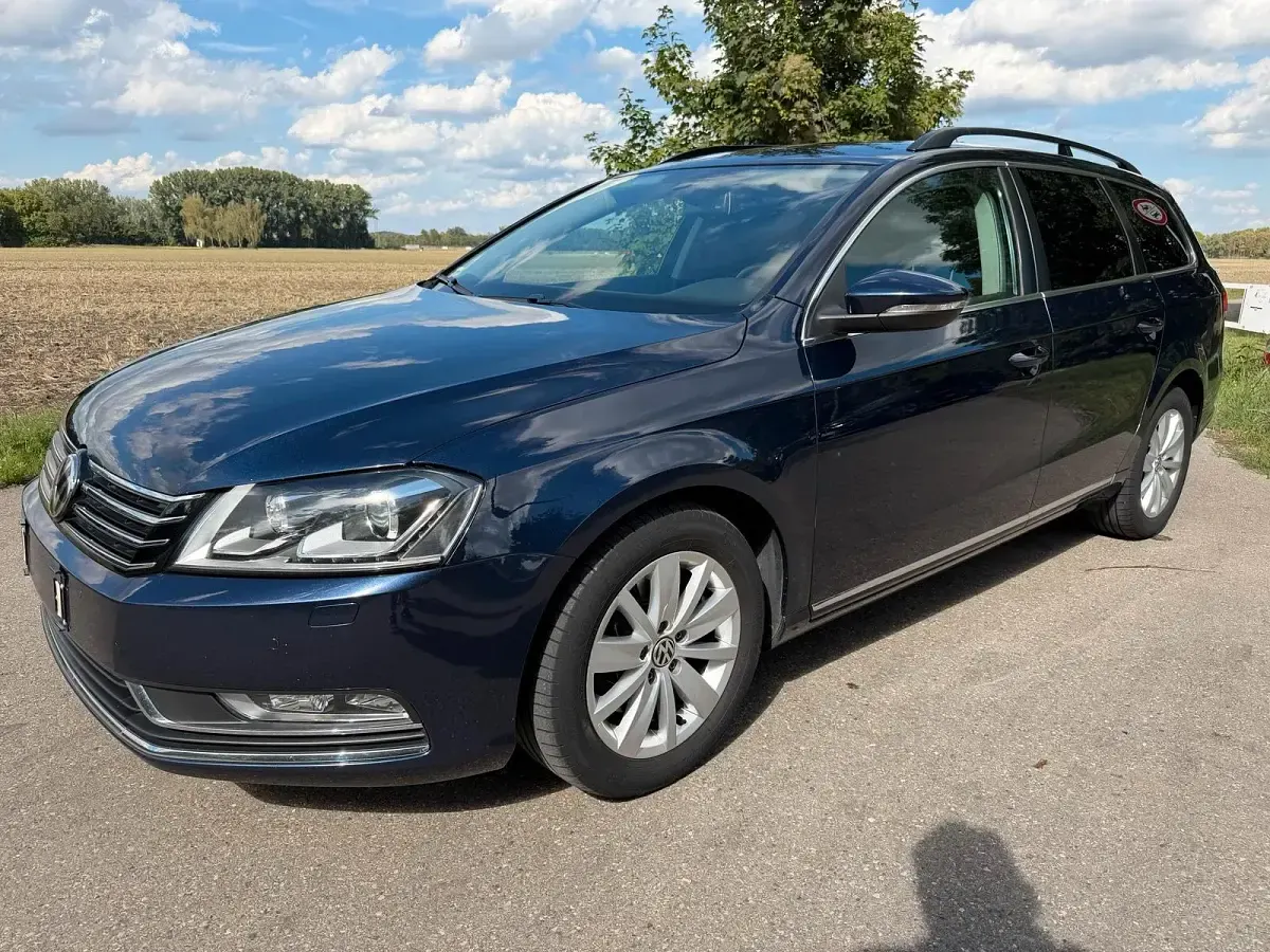 Gebraucht VW Passat 160 PS (117 kW) 2011 Blau Kombi