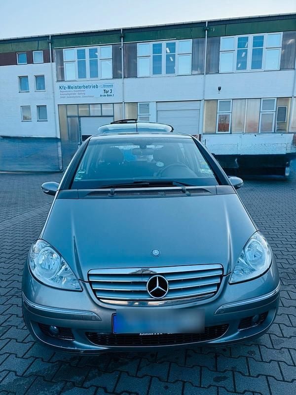 Gebraucht Mercedes A180 109 PS (80 kW) 2008 Silber Limousine