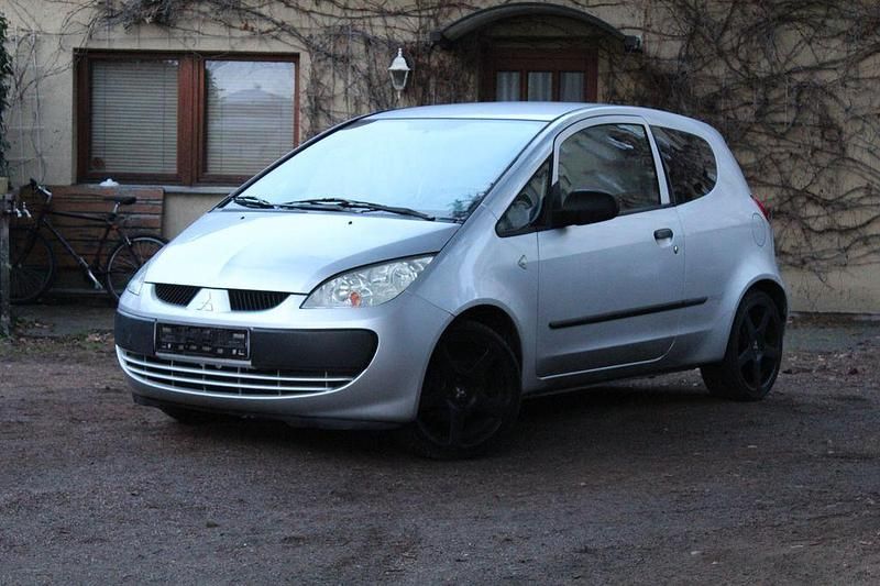 Silber Gebraucht 2007 Mitsubishi Colt Kleinwagen | 1.899 € (Fairer Preis) - Bild 1/4