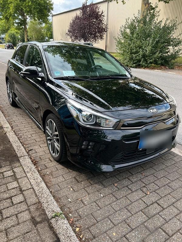Schwarz Gebraucht 2021 Kia Rio 2 Kleinwagen | 12.900 € (Etwas zu teuer) - Bild 1/4