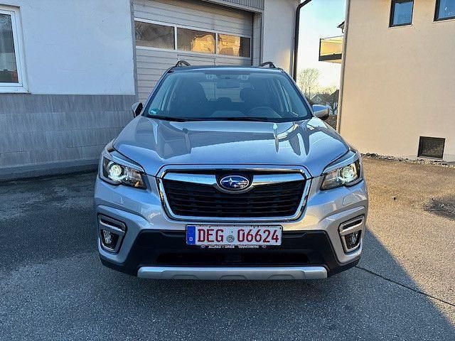 Gebraucht Subaru Forester Active 150 PS (110 kW) 2021 Silber SUV
