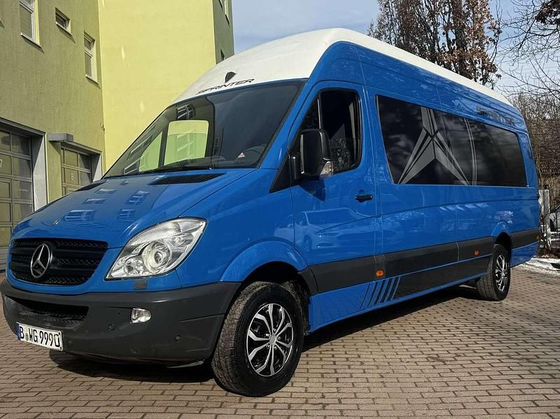Gebraucht Mercedes Sprinter 163 PS (119 kW) 2010 Blau Van