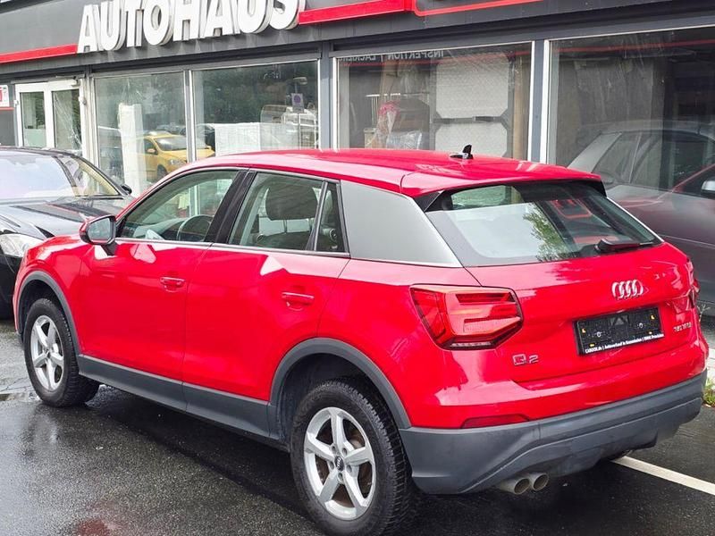 Gebraucht Audi Q2 Basis 150 PS (110 kW) 2020 Rot SUV