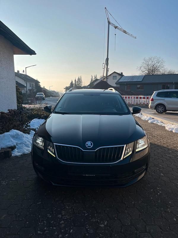 Gebraucht Skoda Octavia 150 PS (110 kW) 2017 Schwarz Kombi